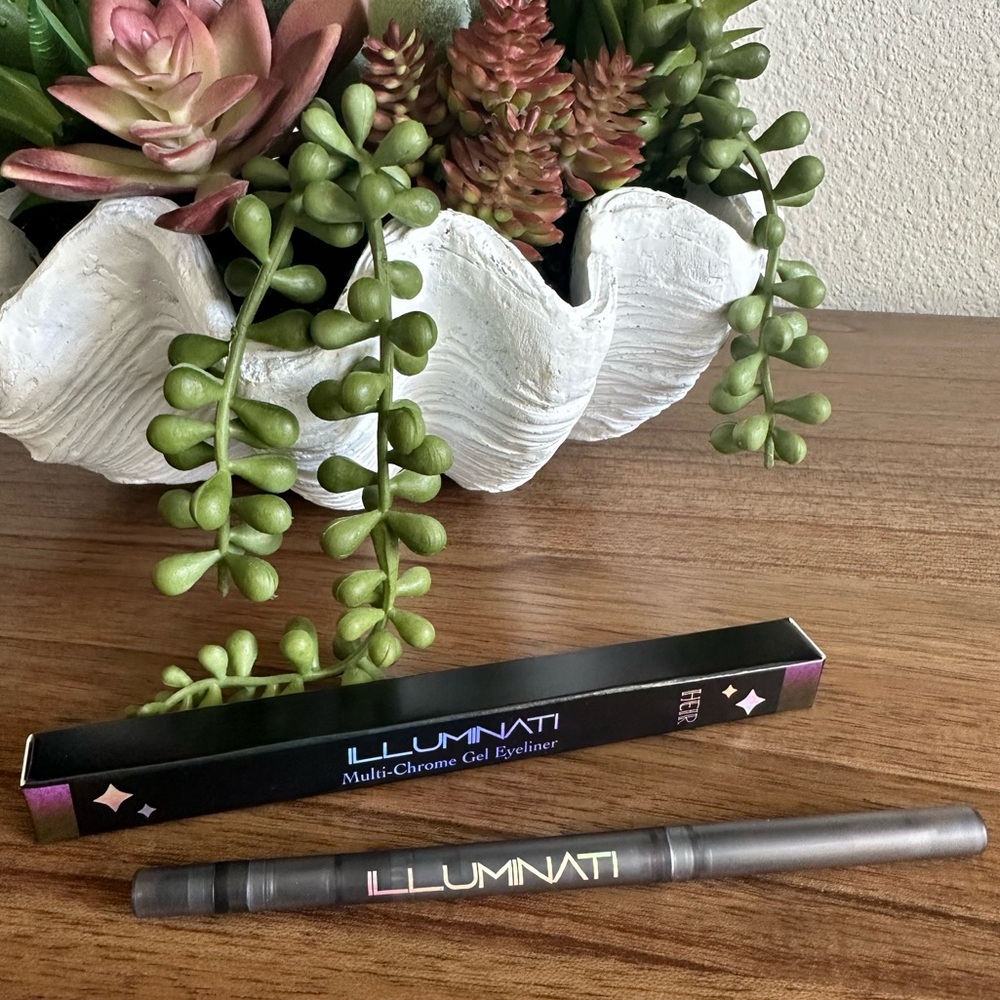 Illuminati Multi-Chrome Gel Eyeliner - Heir